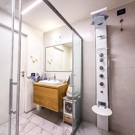 Apartmán Jeneau Al Mare Con Posto Auto Rif A825 *