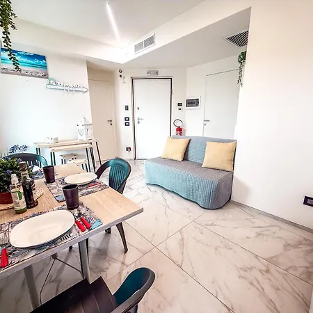 Apartment Jeneau Al Mare Con Posto Auto Rif A825 *