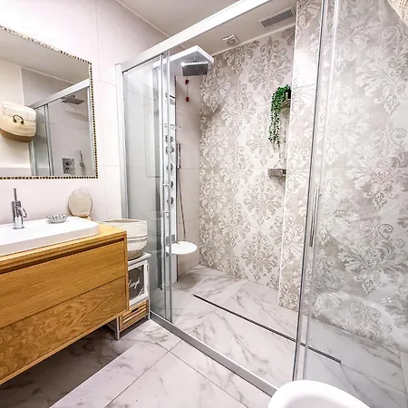 Jeneau Al Mare Con Posto Auto Rif A825 * سان بنيديتّو ديل ترونتو