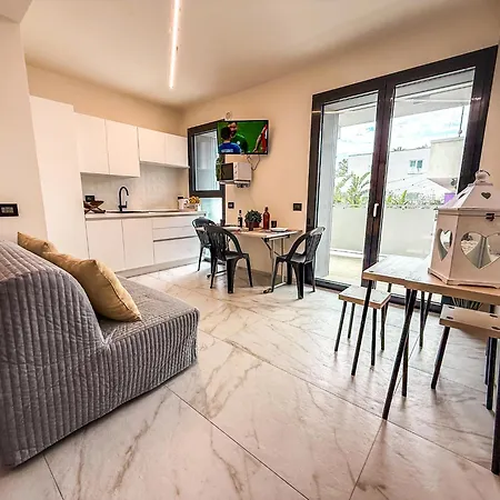 Jeneau Al Mare Con Posto Auto Rif A825 * سان بنيديتّو ديل ترونتو