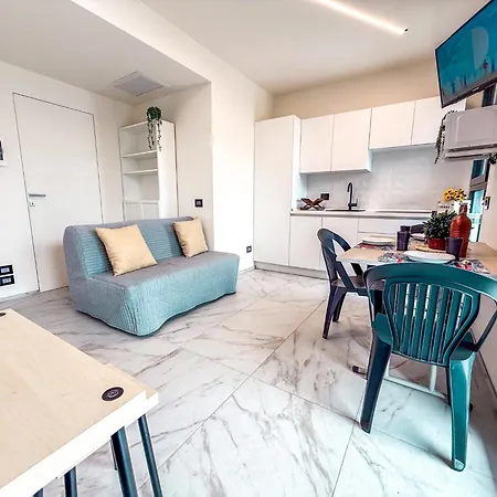 Jeneau Al Mare Con Posto Auto Rif A825 Apartmán