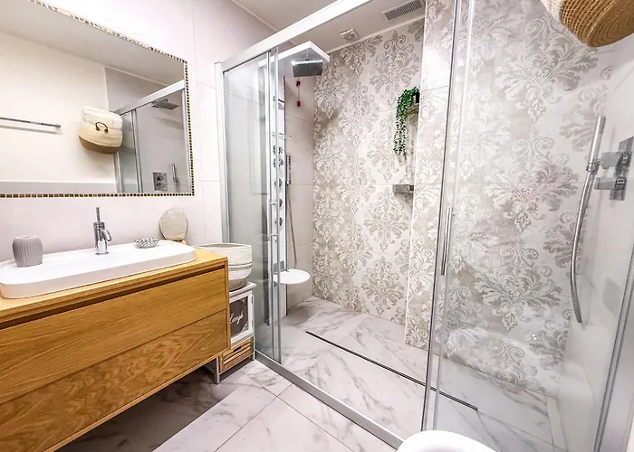 Jeneau Al Mare Con Posto Auto Rif A825 * San Benedetto del Tronto